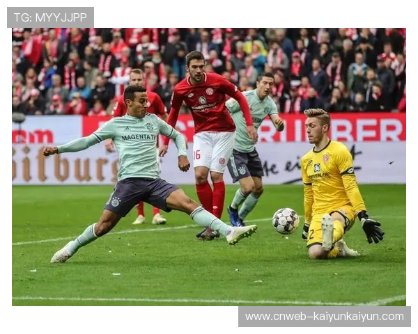 美因茨对阵拜仁一役，17岁小将卡尔破门创德甲最年轻进球纪录